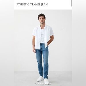 NWT Banana Republic Men’s Athletic Traveler Jeans 29x32 Vintage Blue Stretch